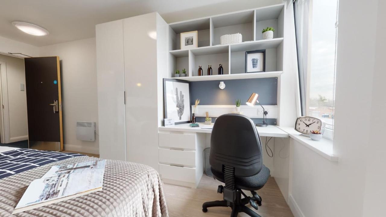 Iq The Brickworks York Apartment ภายนอก รูปภาพ